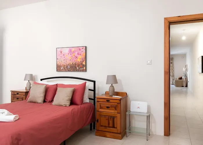 Spacious, Bright & Cosy 2 Bedroom 2 Bathroom Apartment - Msida Uni Heights