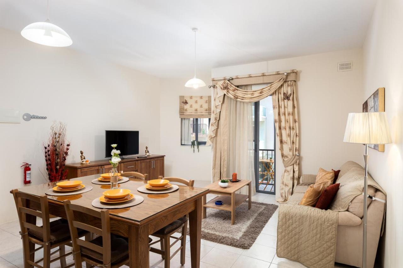 Spacious, Bright & Cosy 2 Bedroom 2 Bathroom - Uni Heights Msida