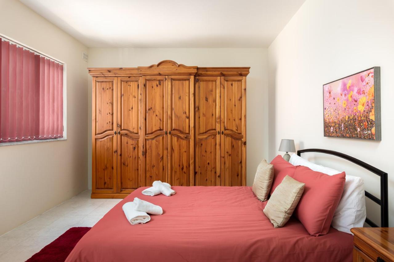 Apartament Spacious, Bright & Cosy 2 Bedroom 2 Bathroom - Uni Heights *